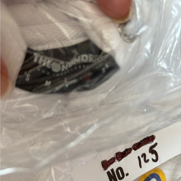 THE HUNDREDS Adam Bomb Men’s White Hoodie in Size XL BNWT - Picture 8 of 11